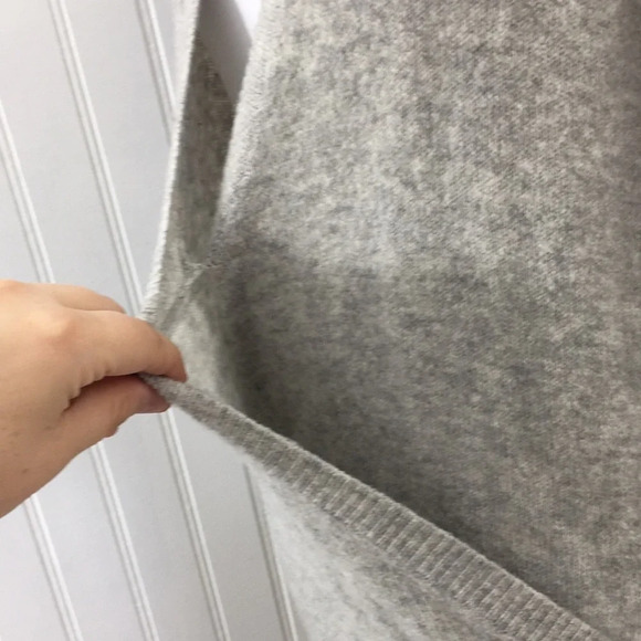 Madewell Gray Knit‎ Wrap Front Sweater Womens XS  PulloverIn Coziest Yarn - Picture 5 of 11